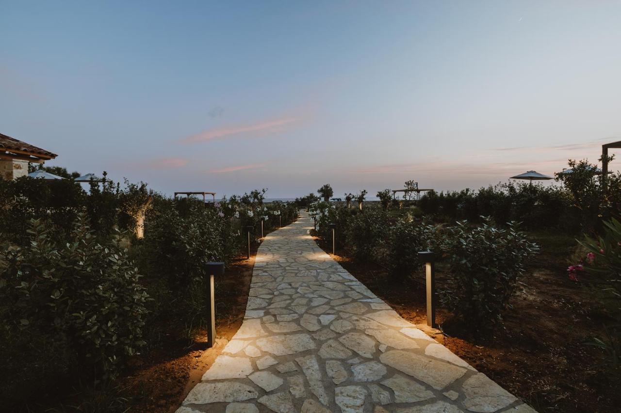 Nama Seaside * Paralia Kanaliou